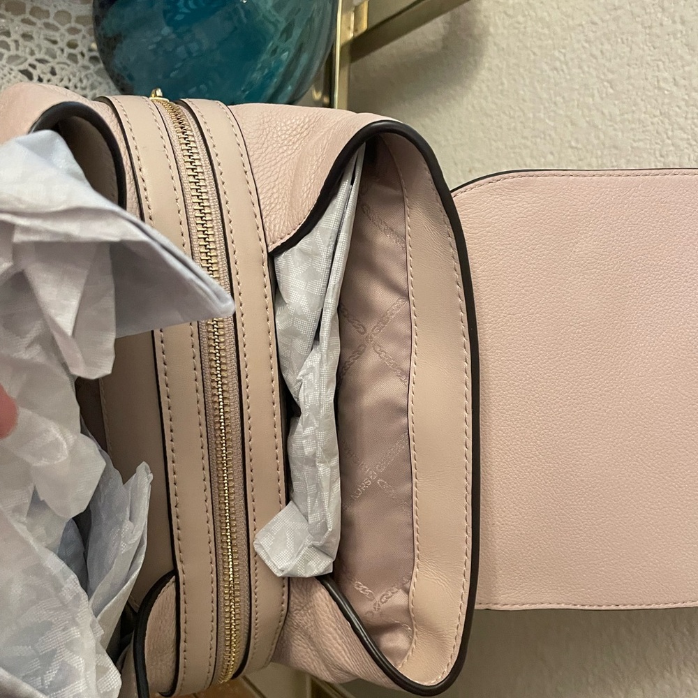 Michael Kors Blush Pink Leather Backpack NWOT - Picture 14 of 16